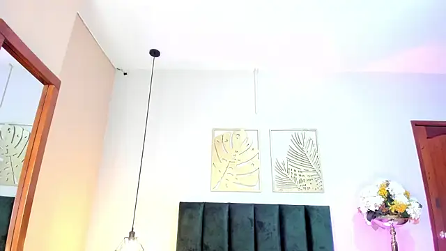 JupiteFox online show from 9, 4, 2026