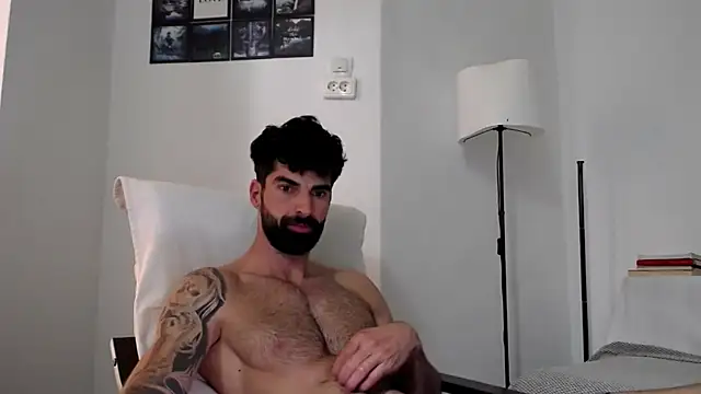 Snapshot of Verycutex chatting on 8, 7, 2026 Verycutex online show from 8, 7, 2026