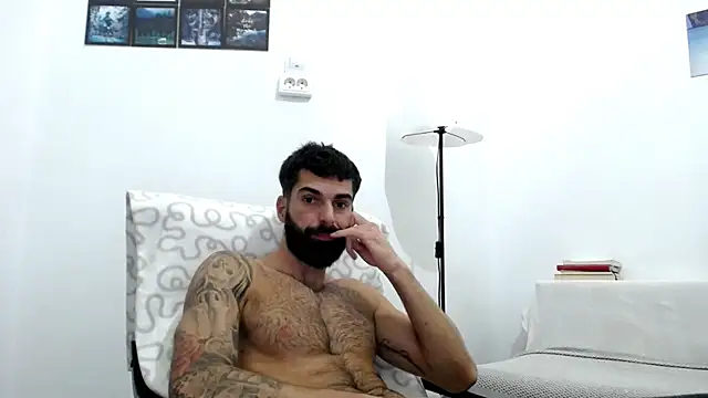 Verycutex online show from 3, 11, 2025