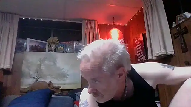 Makowboy online show from 30, 1, 2025