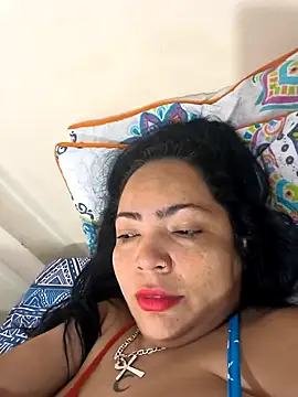 NIKOLE1301 online show from 5, 10, 2025