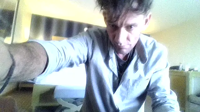 Snapshot of lickthecat chatting on 3, 3, 2026 lickthecat online show from 3, 3, 2026