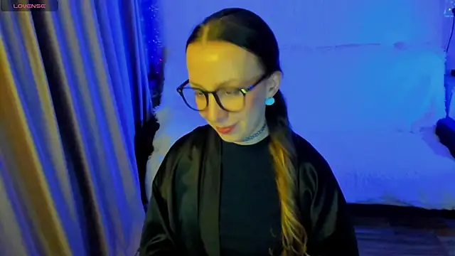 CurlySteph online show from 28, 11, 2025