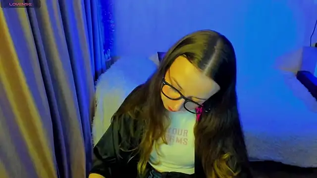 CurlySteph online show from 1, 12, 2025