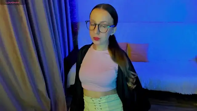 CurlySteph online show from 11, 10, 2025