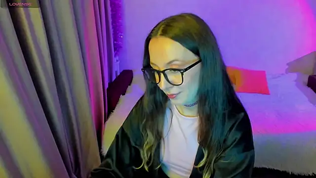 CurlySteph online show from 24, 9, 2025