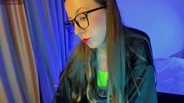 CurlySteph online show from 6, 10, 2025