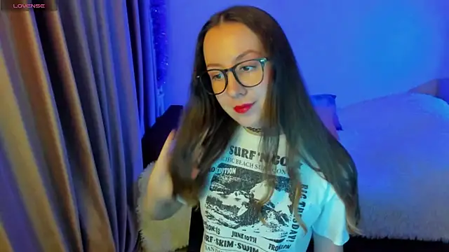 CurlySteph online show from 5, 10, 2025