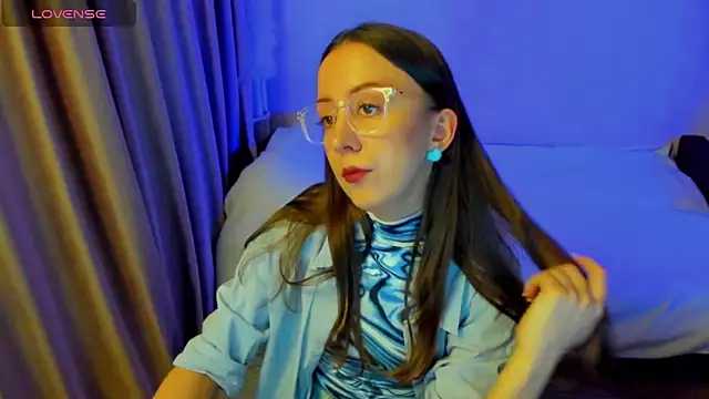 CurlySteph online show from 15, 4, 2026