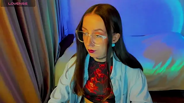 CurlySteph online show from 5, 4, 2026