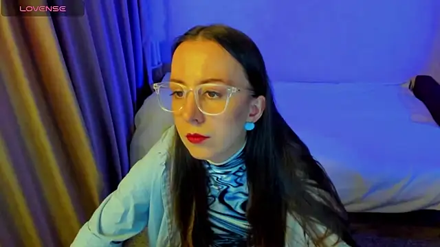 CurlySteph online show from 15, 4, 2026