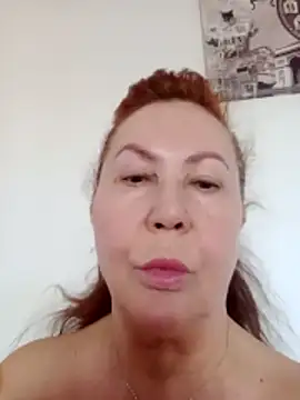 Snapshot of Hottie-Mom chatting on 4, 3, 2026 Hottie-Mom online show from 4, 3, 2026