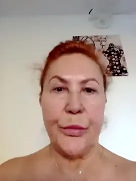 Hottie-Mom online show from 20, 10, 2025