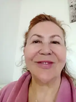 Hottie-Mom online show from 20, 5, 2026