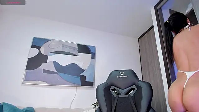 SaraParker  online show from 27, 2, 2025