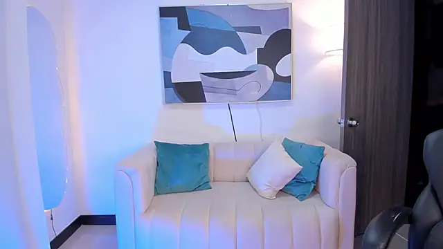 SaraParker  online show from 13, 10, 2025