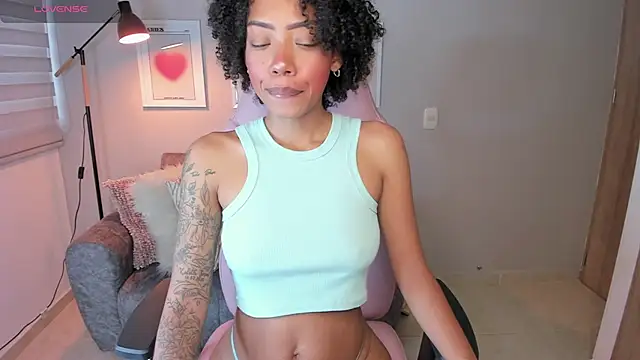 Snapshot of ashley_23_ chatting on 14, 7, 2026 ashley 23 online show from 14, 7, 2026