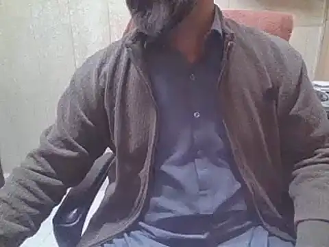 hairymaster95 online show from 5, 12, 2025