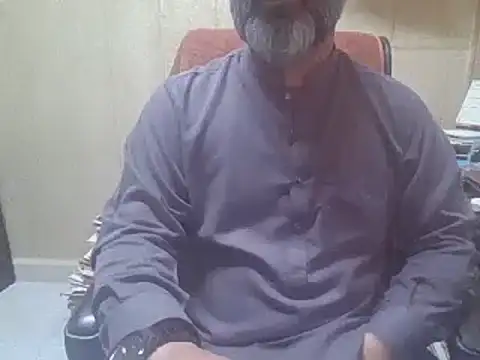 hairymaster95 online show from 4, 10, 2025