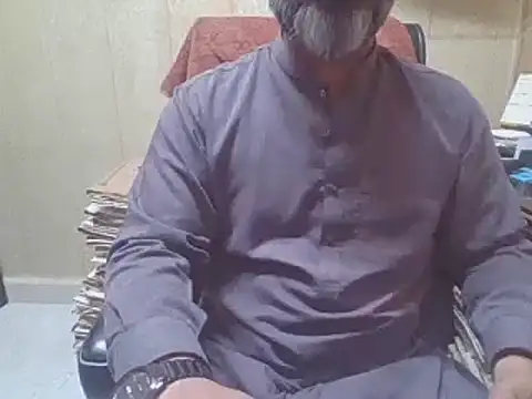 hairymaster95 online show from 5, 10, 2025