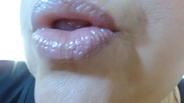 Kerly Doll online show from 6, 2, 2026