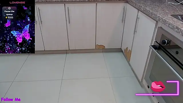 Kerly Doll online show from 1, 10, 2025