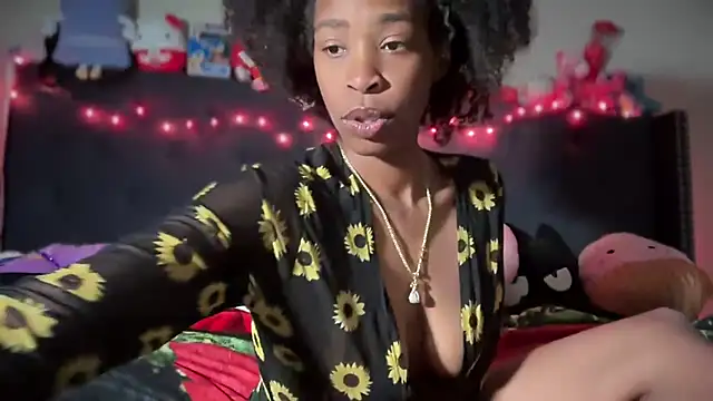 Cum2Charm online show from 18, 12, 2025