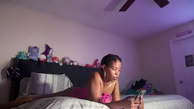 Snapshot of Cum2Charm chatting on 18, 7, 2026 Cum2Charm online show from 18, 7, 2026
