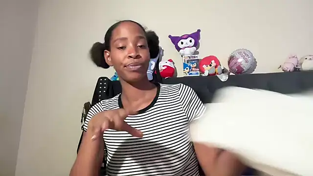 Snapshot of Cum2Charm chatting on 3, 6, 2026 Cum2Charm online show from 3, 6, 2026