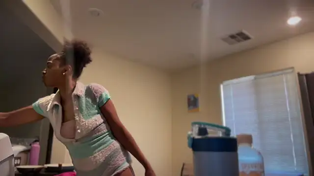Cum2Charm online show from 18, 5, 2026