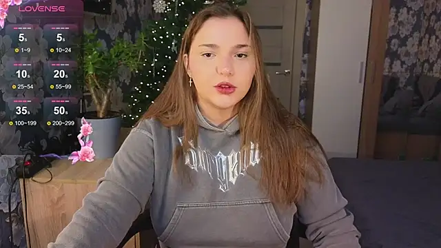  momiji  online show from 17, 12, 2025