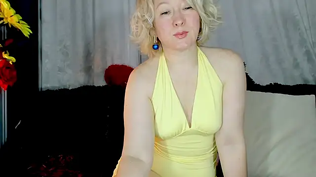 Snapshot of Mia_Wintermood chatting on 29, 6, 2026 Mia Wintermood online show from 29, 6, 2026