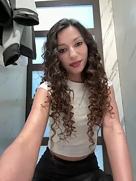  MiaQueen  online show from 2, 5, 2026