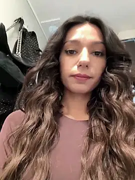  MiaQueen  online show from 19, 2, 2026