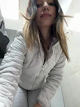  MiaQueen  online show from 27, 2, 2025