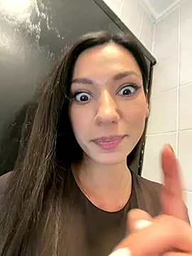  MiaQueen  online show from 22, 12, 2025