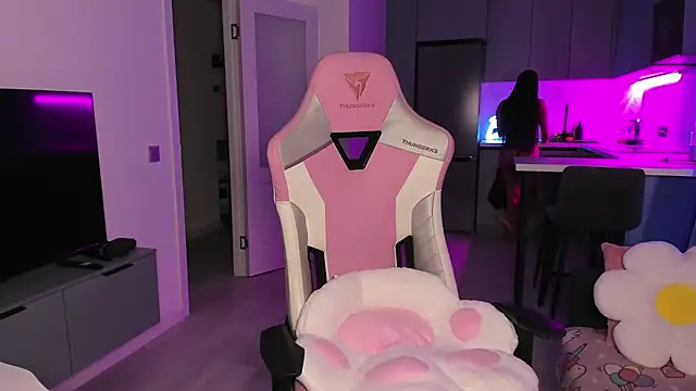 wow lovie online show from 13, 9, 2025