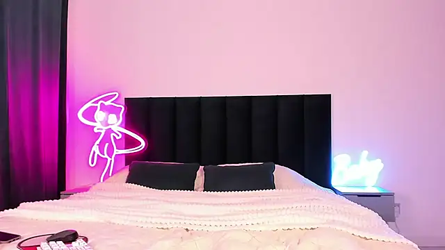 wow lovie online show from 12, 3, 2025