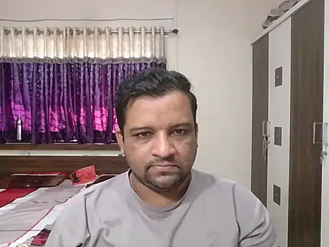 Snapshot of dhruv_love chatting on 9, 10, 2025 dhruv love online show from 9, 10, 2025