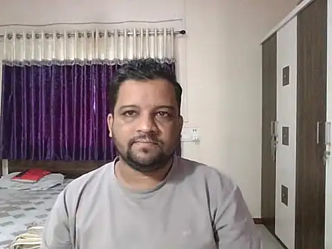 Snapshot of dhruv_love chatting on 30, 10, 2025 dhruv love online show from 30, 10, 2025