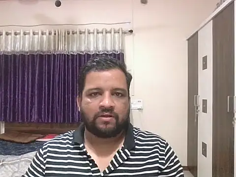 Snapshot of dhruv_love chatting on 15, 11, 2025 dhruv love online show from 15, 11, 2025