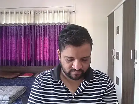 Snapshot of dhruv_love chatting on 15, 11, 2025 dhruv love online show from 15, 11, 2025