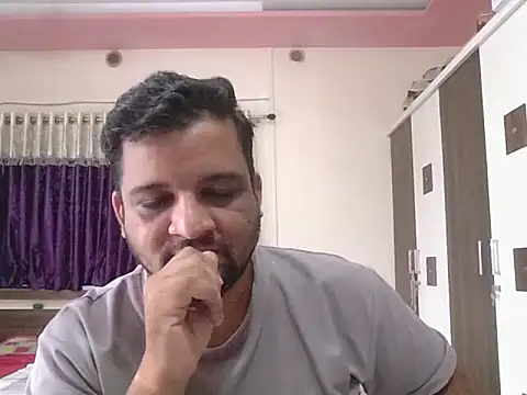 Snapshot of dhruv_love chatting on 12, 9, 2025 dhruv love online show from 12, 9, 2025