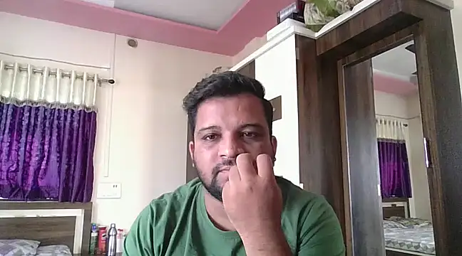 Snapshot of dhruv_love chatting on 7, 2, 2025 dhruv love online show from 7, 2, 2025