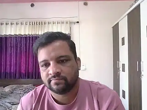 Snapshot of dhruv_love chatting on 2, 12, 2025 dhruv love online show from 2, 12, 2025