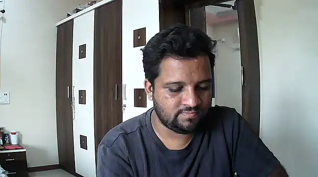 Snapshot of dhruv_love chatting on 3, 12, 2024 dhruv love online show from 3, 12, 2024