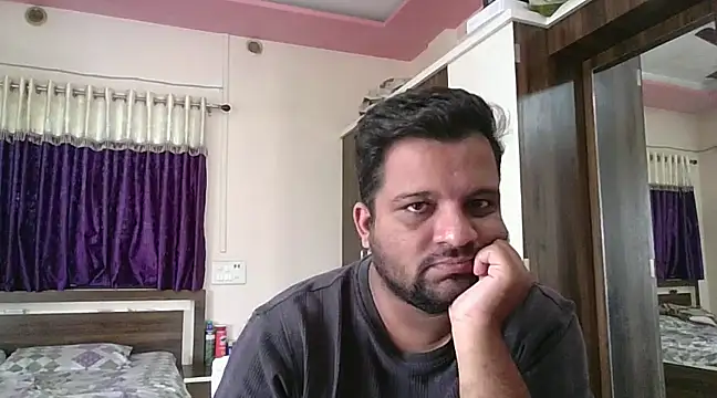 Snapshot of dhruv_love chatting on 6, 2, 2025 dhruv love online show from 6, 2, 2025