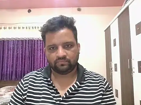 Snapshot of dhruv_love chatting on 3, 12, 2025 dhruv love online show from 3, 12, 2025