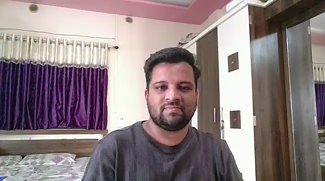 Snapshot of dhruv_love chatting on 6, 2, 2025 dhruv love online show from 6, 2, 2025