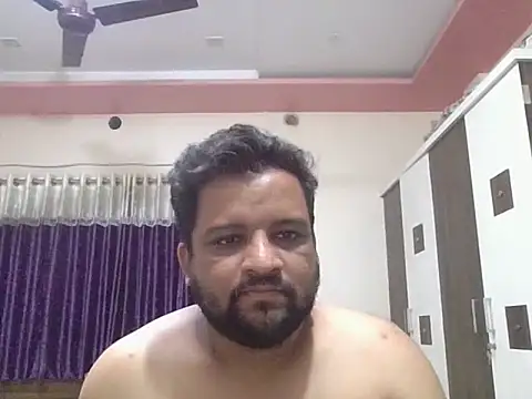 Snapshot of dhruv_love chatting on 29, 5, 2026 dhruv love online show from 29, 5, 2026